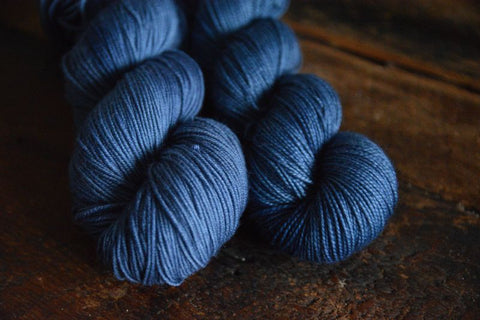 Écheveau de laine - Witchcraft - Lune Bleue - Précommande