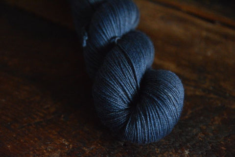 Écheveau de laine - Edition spéciale - Witchcraft - Lune bleue - Précommande